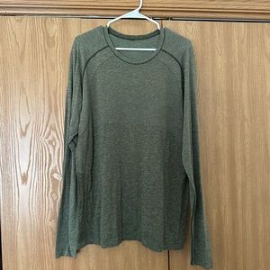Lululemon green long sleeve t shirt